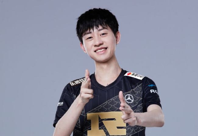 浓墨重彩的 浓墨重彩的