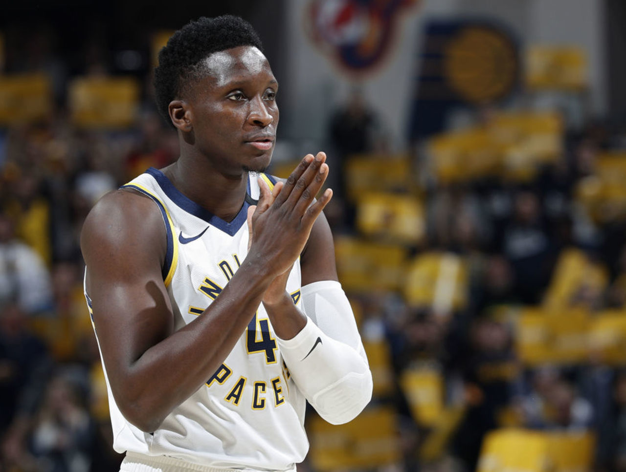 在迪拜站这 在迪拜站这